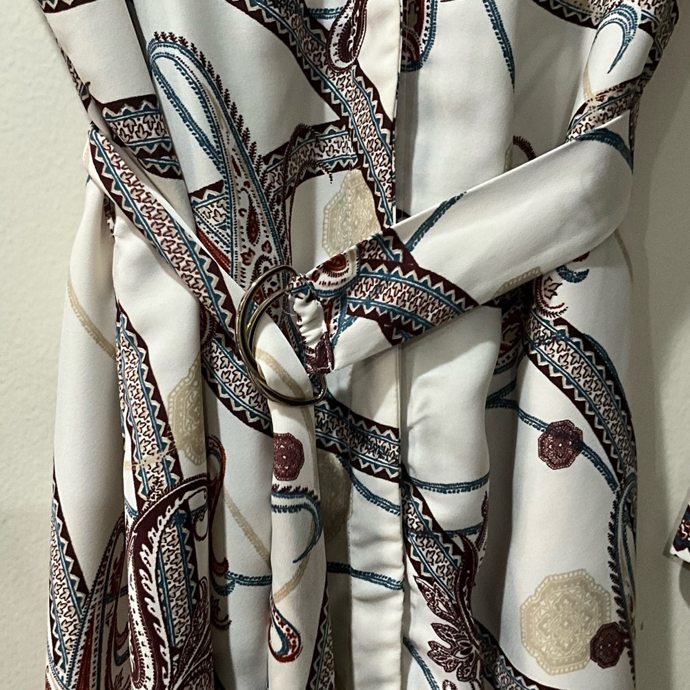 H&M Paisley Button Down Belted Midi Dress | Size 8 - Picture 7 of 7